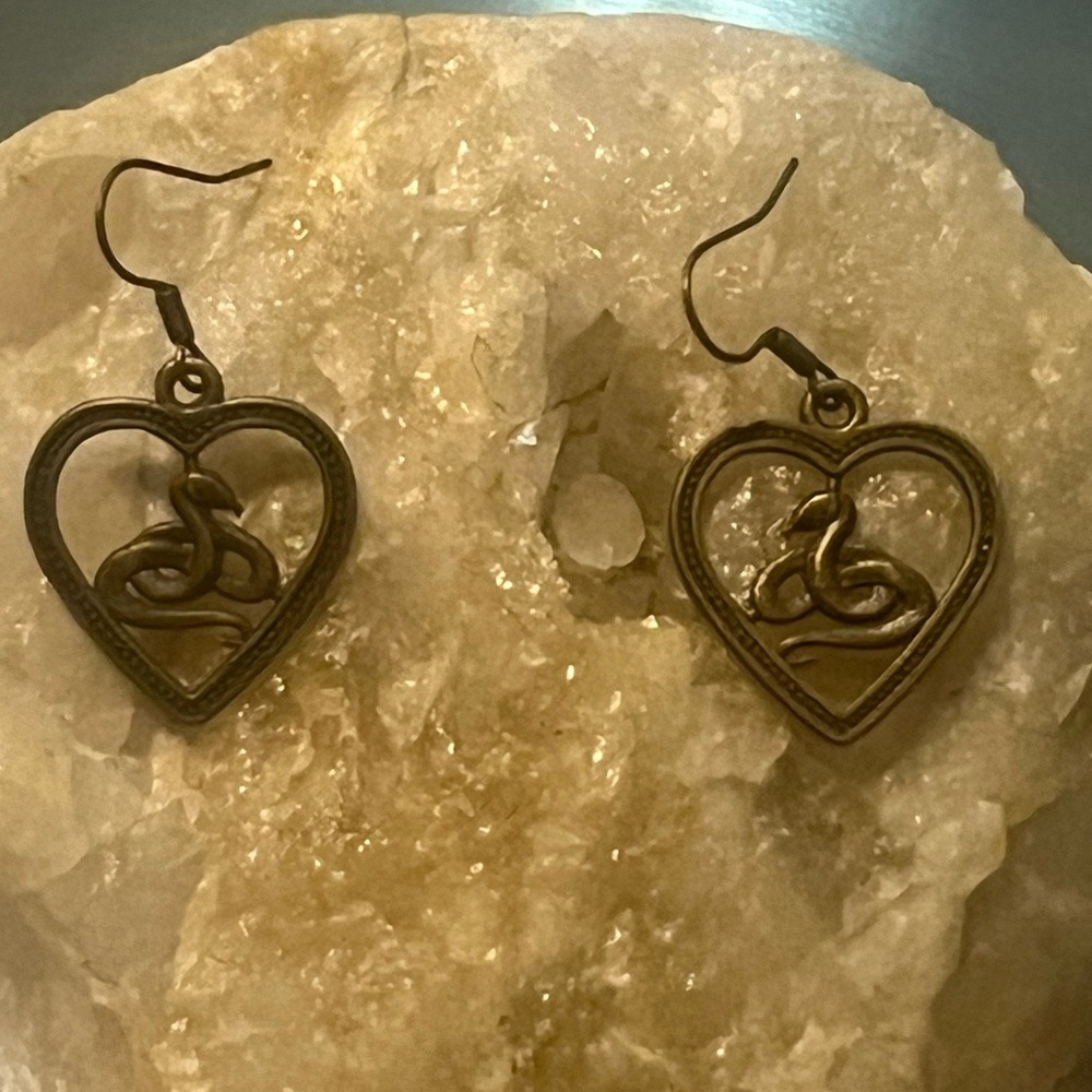 Year Of The Snake Chinese Zodiac Bronze Rustic Boho Heart Dangle Earrings -New - Picture 4 of 5